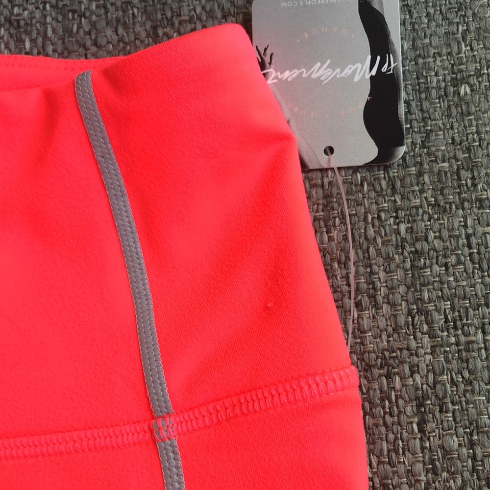 NWT FP Movement by Free People, You’re A Peach Leggings, S, Coral - Picture 10 of 11
